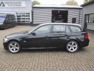 BMW 3-serie 318I TOURING picture 2