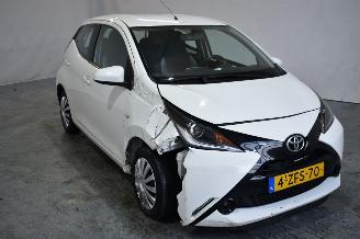 danneggiata veicoli commerciali Toyota Aygo 1.0 VVT-i x-play 2014/12