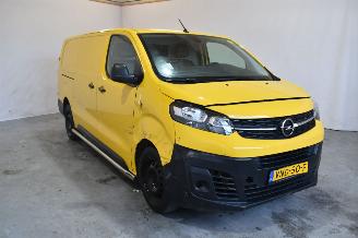 damaged commercial vehicles Opel Vivaro 2.0 CDTI L3H1 Innov. 2021/11