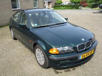 Damaged car BMW 3-serie 316I Executive 2000/1