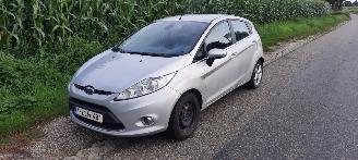 voitures  camping cars Ford Fiesta 1.4 tdci 2009/2