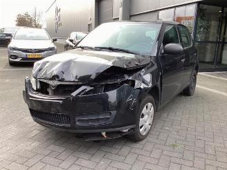 uszkodzony samochody osobowe Skoda Fabia Fabia II (5J), Hatchback 5-drs, 2006 / 2014 1.2i 12V 2009/5