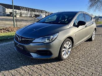 Vaurioauto  passenger cars Opel Astra 1.4i AUTOMAAT / CLIMA / CRUISE / NAVI / PDC 2021/5