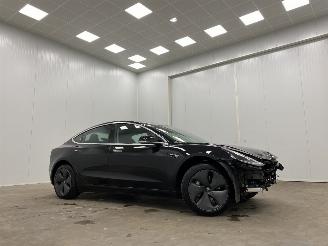 Voiture accidenté Tesla Model 3 Standard RWD Plus Panoramadak 2019/11