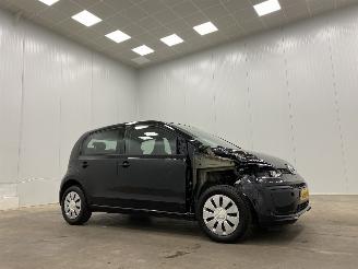 skadebil auto Volkswagen Up 1.0 BMT Move-Up! 5-drs Airco 2019/11