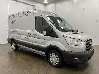 Schadeauto Ford Transit 2.0 TDCI 95kw L2H2 Airco 2020/9