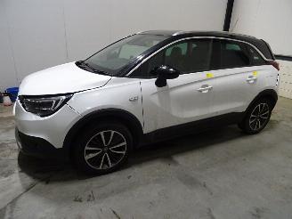 damaged commercial vehicles Opel Crossland 1.2 THP 2020/9