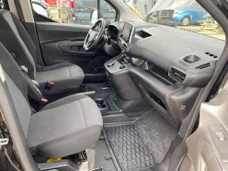 Opel Combo 1.5d 96kw Double cab. 5p. Automaat Navi Klima MAXI picture 6