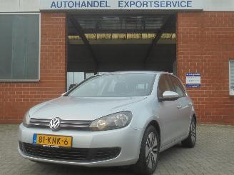 Auto incidentate Volkswagen Golf 1.6i Bi Feul  Gas/Benzine , Airco, Cruise control, trekhaak 2010/2