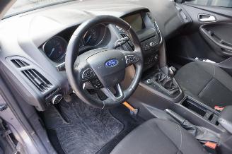 Ford Focus 1.0 74kW Navigatie Trend Edition picture 14
