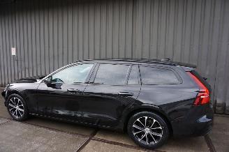 Volvo V-60 2.0 B3 120kW Automaat Led Momentum picture 9