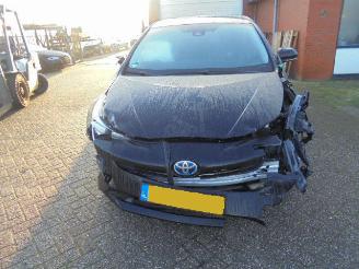 uszkodzony samochody osobowe Toyota Prius Prius 1.8 DYNAMIC 2017/8