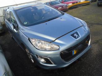 Auto incidentate Peugeot 308 HDI AUTOMAAT 2012/2