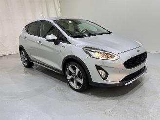 damaged commercial vehicles Ford Fiesta Crossover 1.0 Active Airco 2019/4