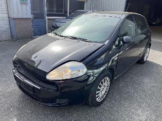 disassembly commercial vehicles Fiat Grande Punto 1.3 M-Jet   Diesel  5 Drs 2012/1