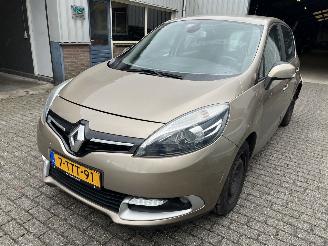Salvage car Renault Scenic 1.2 TCe 2014/5