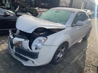 uszkodzony samochody osobowe Alfa Romeo MiTo MiTo (955), Hatchback, 2008 / 2018 1.3 JTDm 16V Eco 2012