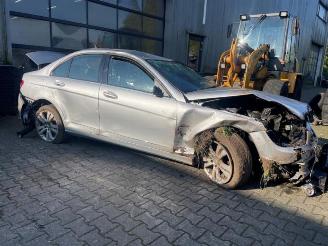 Coche accidentado Mercedes C-klasse C (W204), Sedan, 2007 / 2014 3.0 C-350 CDI V6 24V 2010/3