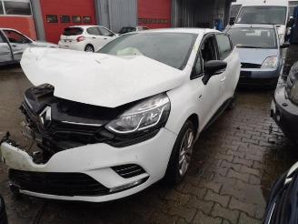 Voiture accidenté Renault Clio Clio IV (5R), Hatchback 5-drs, 2012 1.2 16V 2017/4