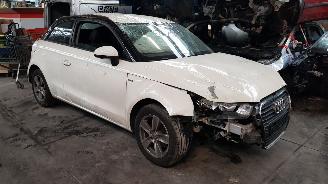 danneggiata veicoli commerciali Audi A1 A1 1.2 TFSI Attraction 2011/7