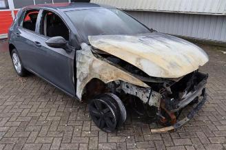 skadebil auto Volkswagen Golf Golf VIII (CD1), Hatchback, 2019 1.0 eTSI 12V 2021/11