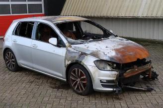 Damaged car Volkswagen Golf Golf VII (AUA), Hatchback, 2012 / 2021 1.6 TDI 16V 2013/6
