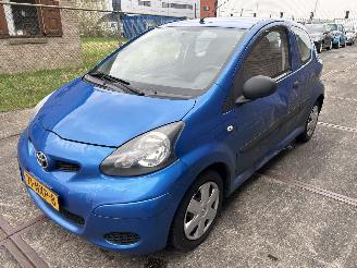 Toyota Aygo 1.0 12V ACCESS picture 4