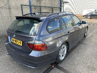 BMW 3-serie 320 D picture 2