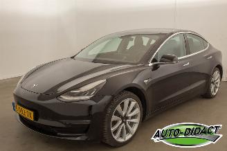 Damaged car Tesla Model 3 Long Range 2 Snoeren 2019/12