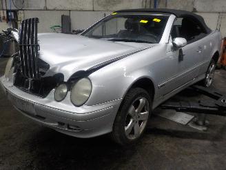 Auto da rottamare Mercedes CLK CLK (R208) Cabrio 2.0 200K Evo 16V (M111.956) [120kW]  (06-2000/03-200=
2) 2001