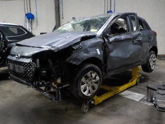 Auto da rottamare Hyundai I-20 i20 (GBB) Hatchback 1.2i 16V (G4LA) [62kW]  (11-2014/08-2020) 2016/0