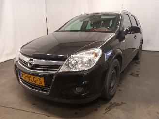 Auto incidentate Opel Astra Astra H SW (L35) Combi 1.6 16V Twinport (Z16XER(Euro 4)) [85kW]  (12-2=
006/05-2014) 2010/9