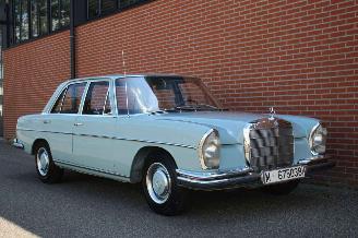 Salvage car Mercedes  W108 250SE SE NIEUWSTAAT GERESTAUREERD TOP! 1968/5
