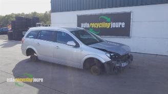 Voiture accidenté Opel Astra Astra H SW (L35), Combi, 2004 / 2014 1.6 16V Twinport 2010/1