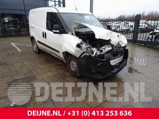 krockskadad bil auto Opel Combo Combo, Van, 2012 / 2018 1.3 CDTI 16V ecoFlex 2015/10