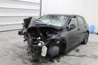 damaged commercial vehicles Volkswagen Golf  2021/10