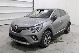 Renault Captur  picture 1