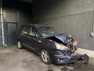 Damaged car Ssang yong Rodius 2016 2.2D AUT. 130KW 2016/6