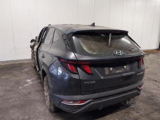 uszkodzony samochody osobowe Hyundai Tucson  2021