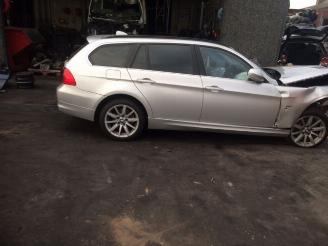 Voiture accidenté BMW 3-serie 3 serie Touring (E91) XDRIVE 2012/1