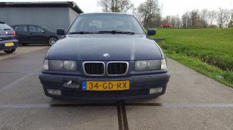 Auto da rottamare BMW 3-serie 3 serie Compact (E36/5) Hatchback 316i (M43-B19(194E1)) [77kW]  (12-1998/08-2000) 2000/9