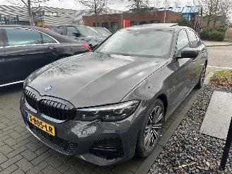 Voiture accidenté BMW 3-serie 320E M-SPORT AUTOMAAT BOMVOL GEEN SCHADE ! 2022/5