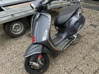 dommages scooters Vespa  VERSPA SPRINT SNORSCOOTER 4T Sport 22000km 2020/7