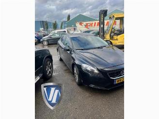 Coche accidentado Volvo V-40 V40 (MV), Hatchback 5-drs, 2012 / 2019 1.6 D2 2014/2
