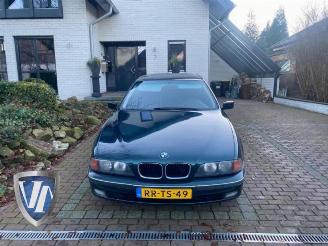 Voiture accidenté BMW 5-serie 5 serie (E39), Sedan, 1995 / 2004 523i 24V 1997/5