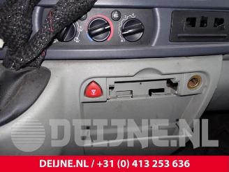 Opel Movano Movano (4A1; 4A2; 4B2; 4B3; 4C2; 4C3), Van, 1998 / 2010 1.9 CDTI picture 23