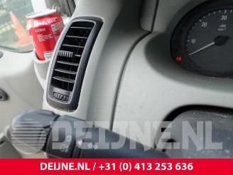 Opel Vivaro Vivaro, Van, 2000 / 2014 2.5 CDTI 16V picture 27